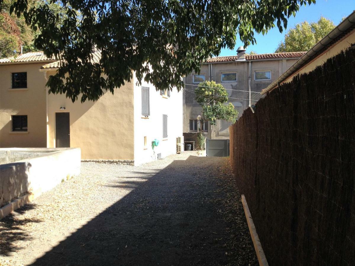 Au Vieux Lavoir Avec Parking Prive, Jardin , Climatisation, A 500 M De La Cite Apartment Carcassonne