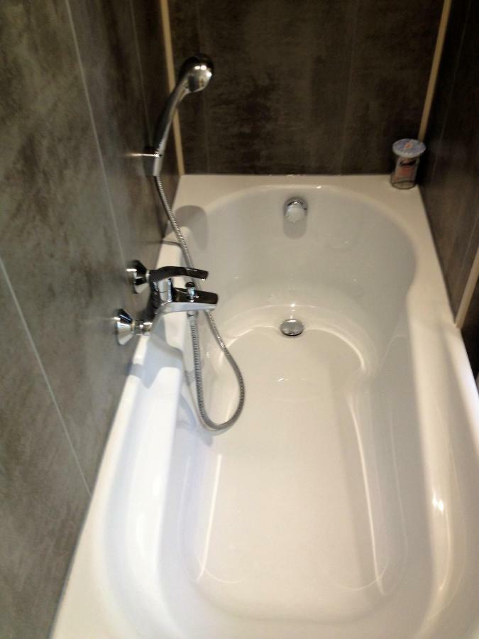 Au Vieux Lavoir Avec Parking Prive, Jardin , Climatisation, A 500 M De La Cite Apartment Carcassonne
